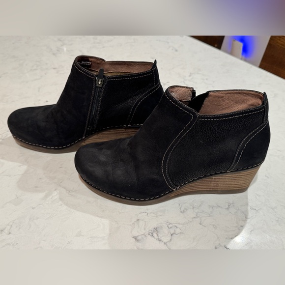 Dansko suede ankle boots - Picture 3 of 8
